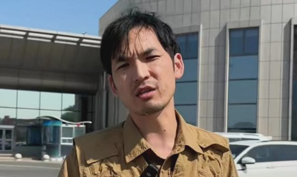 'Hiệp sĩ chống hàng giả' Trung Quốc lĩnh án tù vì tống tiền