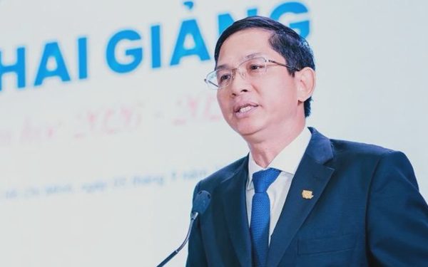 Hiệu trưởng Trường đại học Kinh tế - Luật: Bốn năm đại học không vay lại được