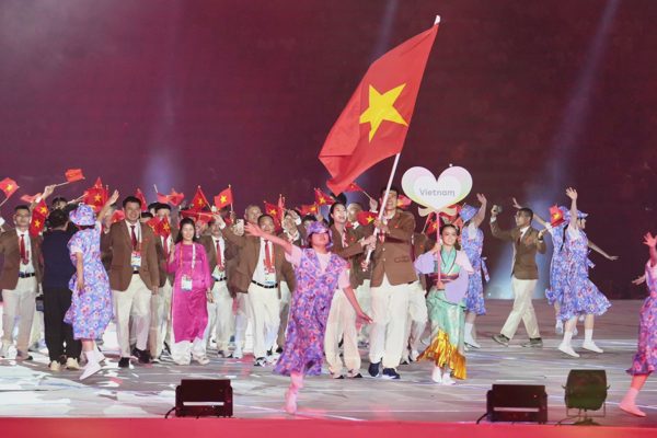 Hình ảnh đoàn Thể thao Việt Nam trong lễ khai mạc Asiad 20