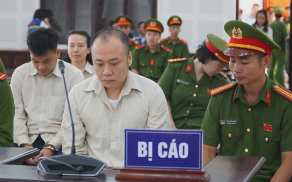 Hình ảnh Tổng giám đốc GFDI cùng đồng phạm tại phiên tòa xử vụ lừa đảo hơn 2.400 tỉ đồng