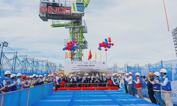 Hiyori Aqua Tower cất nóc, mở ra không gian sống ven biển