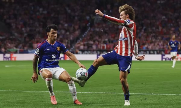 HLV Carrick: 'Tôi đang nói sự thật vụ Lisandro Martinez'