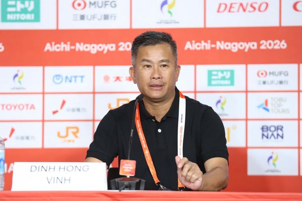 HLV Đinh Hồng Vinh: Xuân Bắc đã chứng tỏ tố chất thủ lĩnh