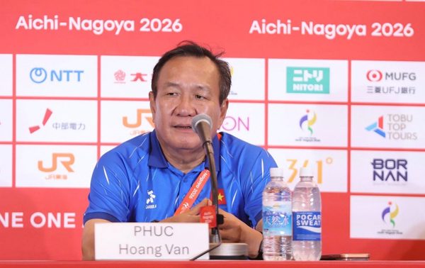 HLV đội tuyển nữ Việt Nam ca ngợi các học trò sau màn thể hiện phi thường trước Trung Quốc