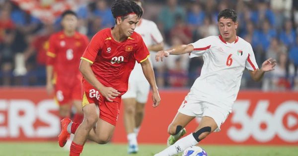 HLV Ikeuchi: 'U.20 Việt Nam non kinh nghiệm nhưng còn hy vọng là còn chiến đấu, không buông bỏ’