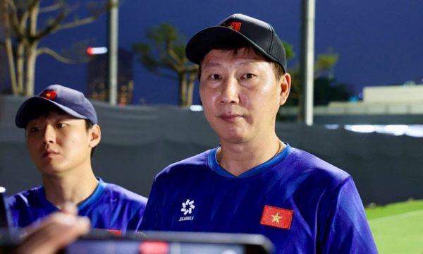 HLV Kim Sang-sik: Càng khó khăn, tuyển Việt Nam càng quyết tâm chiến thắng