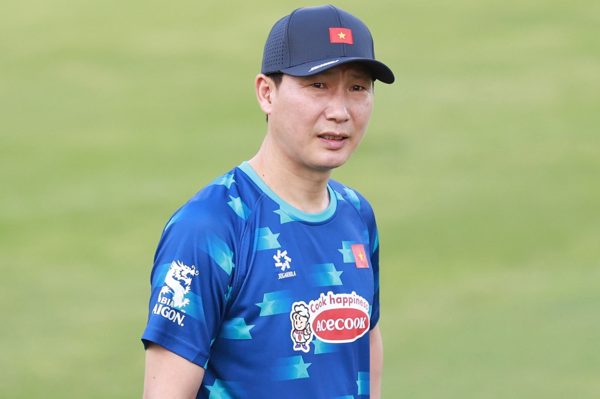 HLV Kim Sang Sik cảnh báo tuyển Việt Nam trước trận đấu Malaysia