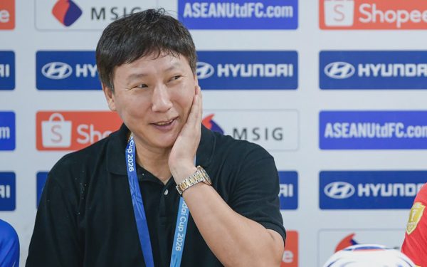 HLV Kim Sang Sik: Hôm nay, tôi nhận mình là 'vua của môn thể thao này'