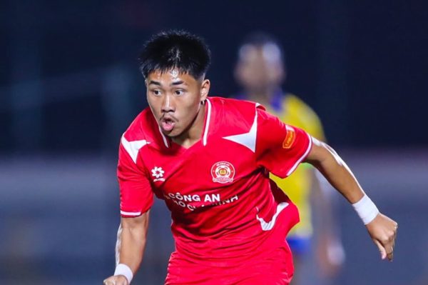 HLV Kim Sang-sik sẽ gọi Adou Minh, Khoa Ngô lên tuyển Việt Nam?