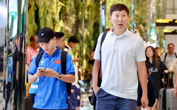 HLV Kim Sang Sik về Hàn Quốc nghỉ ngơi sau FIFA ASEAN Cup 2026