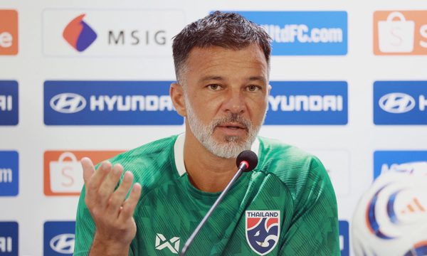 HLV Thái Lan: 'Chúng tôi không đáng thua Việt Nam'