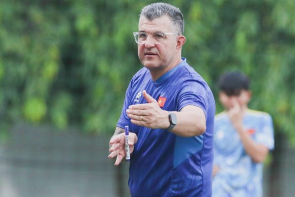 HLV U17 Việt Nam tuyên bố đanh thép trước thềm World Cup