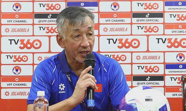 HLV U20 Việt Nam: 'Xuống hạng là điều đáng tiếc'