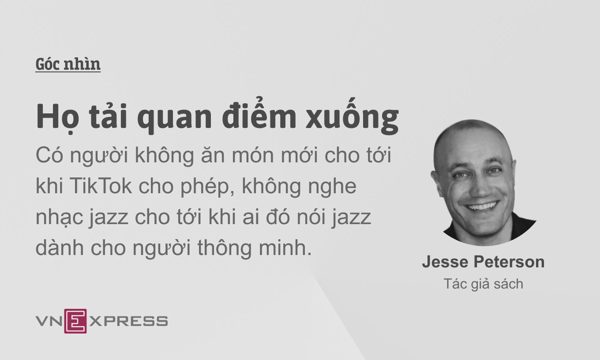 Họ tải quan điểm xuống