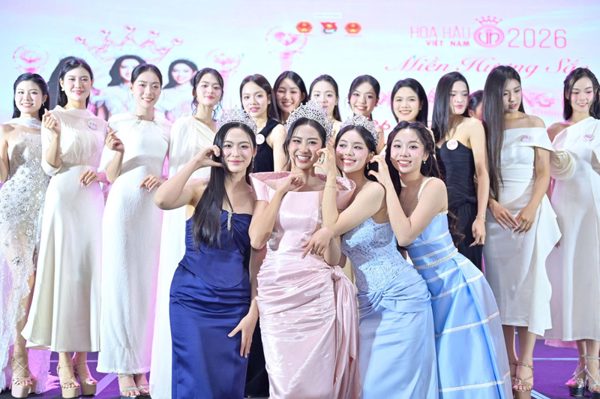 Hoa hậu Việt Nam 2026: Top 53 lộ diện từ những ngày không son phấn
