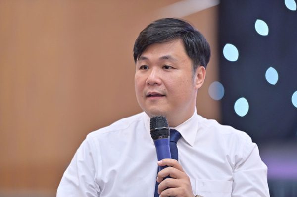Hoa hậu Việt Nam khơi dậy khát vọng cống hiến