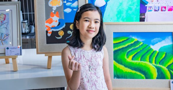 ‘Họa sĩ nhí’ Cherry bán tranh, góp tiền giúp bệnh nhi khó khăn