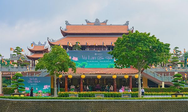 Hoa viên Bình An tổ chức Vu Lan với thông điệp về đạo hiếu
