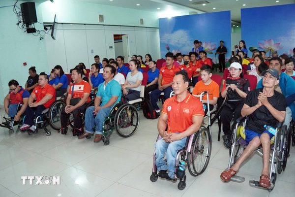 Hoàn thiện chính sách chăm lo, quan tâm tạo điều kiện cho người khuyết tật