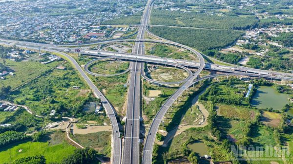 Hoàn thiện đồng bộ hạ tầng trọng yếu Cảng Hàng không quốc tế Long Thành