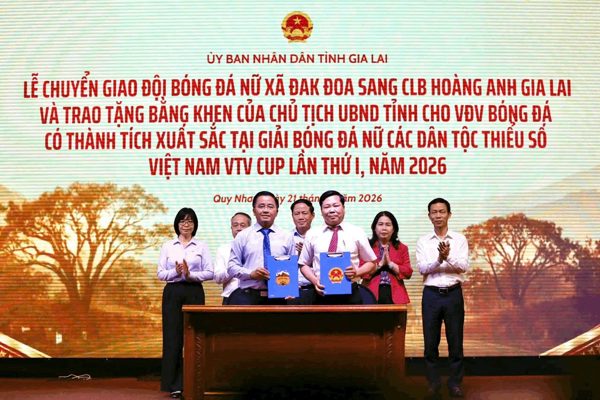 Hoàng Anh Gia Lai chính thức tiếp nhận đội bóng nữ Đak Đoa