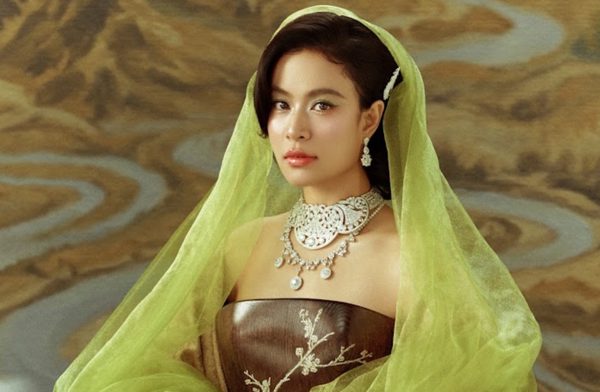 Hoàng Thùy Linh có gì khi tái xuất âm nhạc sau 4 năm?
