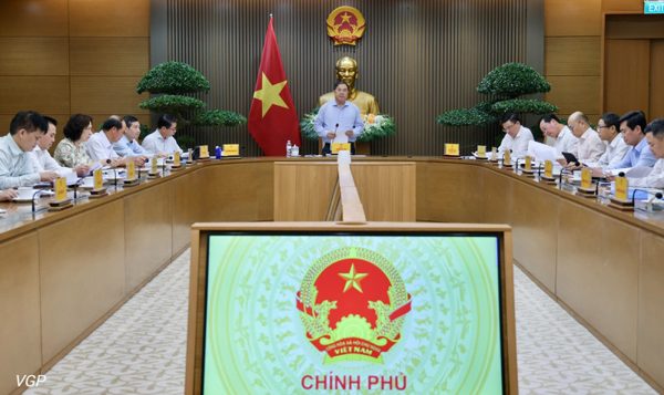 Hoạt động của lãnh đạo Đảng, Nhà nước ngày 13/10