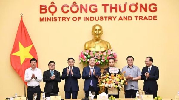 Hoạt động của lãnh đạo Đảng, Nhà nước ngày 6/9