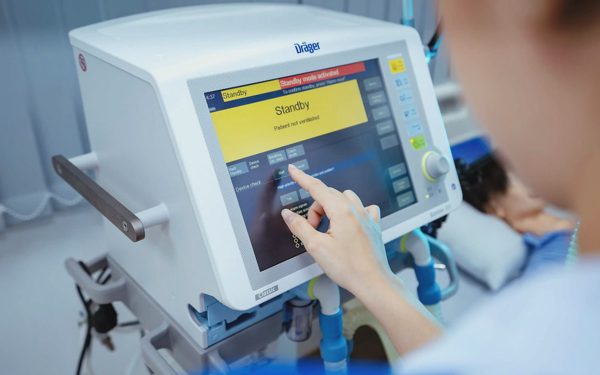 Học phí y khoa lên đến tiền tỉ, điều kiện học tập có tăng tương xứng?
