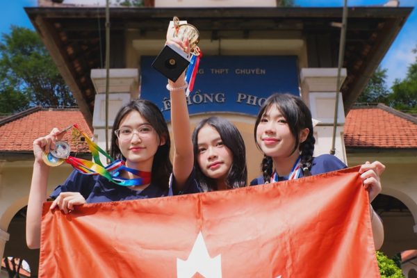 Học sinh chuyên Lê Hồng Phong TPHCM trở thành quán quân “Trường Teen 2026”