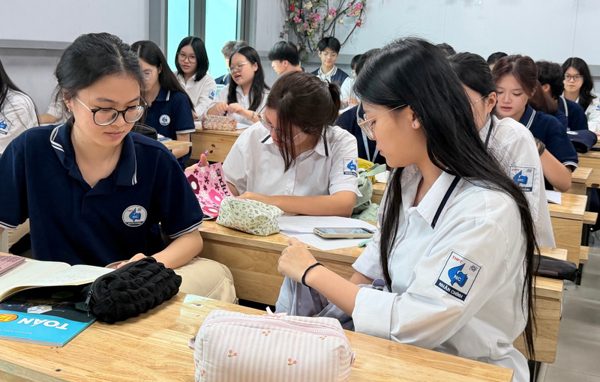 Học sinh lo chứng chỉ IELTS 'mất giá'