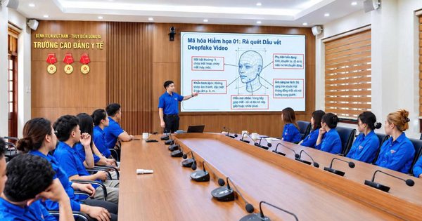 Học sinh lớp 8 làm video dạy nhau sử dụng mạng xã hội an toàn