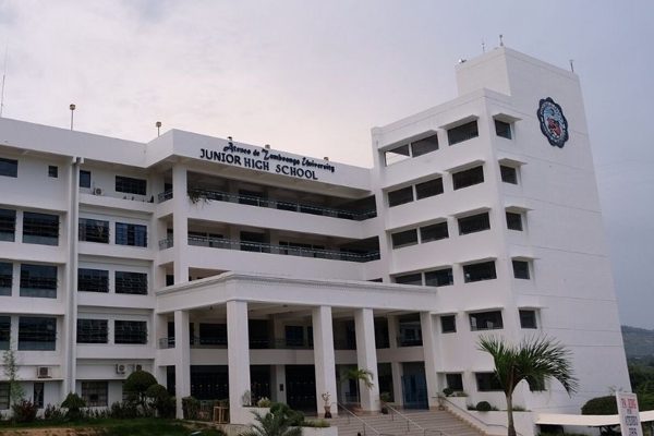 Học sinh lớp 9 nổ súng ở trường học Philippines, 4 người thiệt mạng