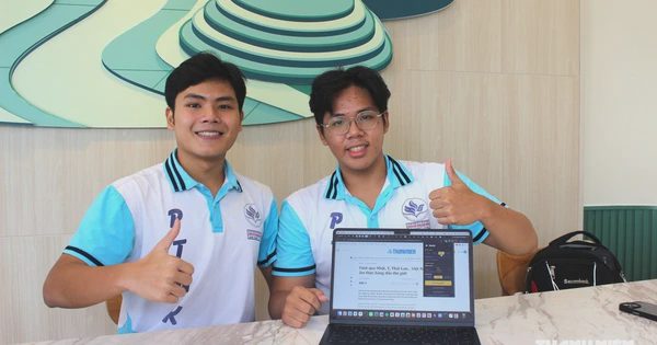 Học sinh Trường Phổ thông Năng khiếu làm tiện ích học tiếng Anh ngay khi lướt web