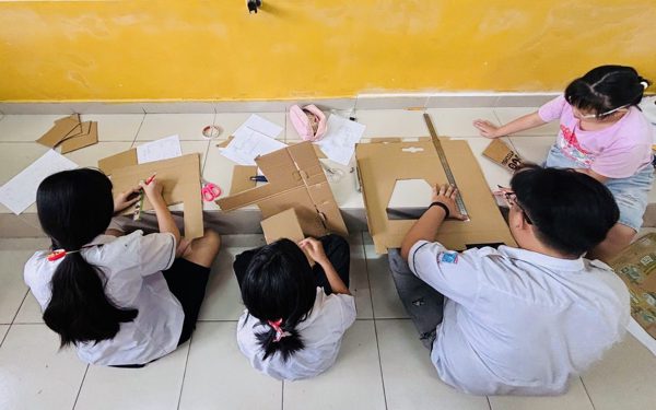 Học sinh vào hội nhóm xấu trên mạng, nhà trường phải làm gì?