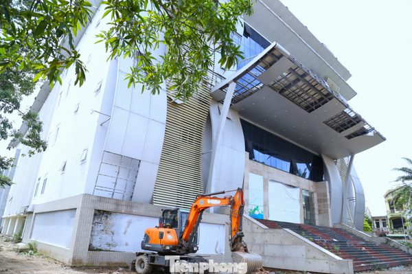 Hồi sinh trung tâm bảo tồn dân ca ví, giặm sau gần 10 năm đắp chiếu