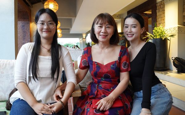 Hội tụ 80 nhà hảo tâm xứ Quảng: Không chỉ trao học bổng, còn nuôi nhiều tân SV nghèo hết bậc đại học