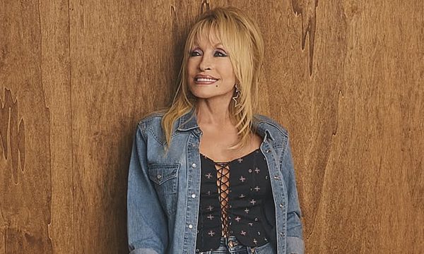 Hollywood tiễn biệt Dolly Parton