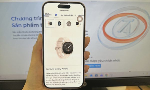 Hôm nay đóng cổng bình chọn smartwatch AI cho sức khỏe