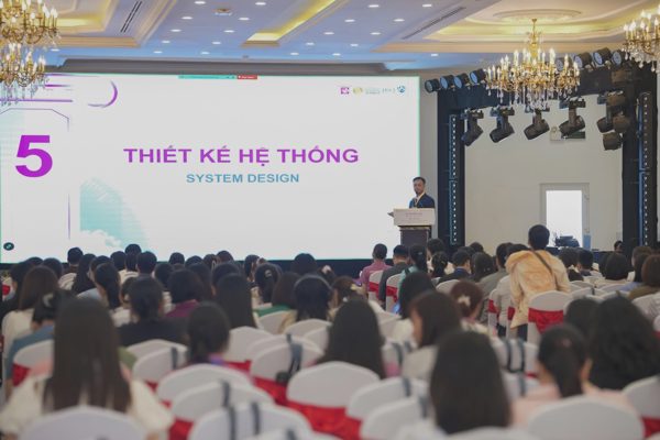 Hơn 1.000 chuyên gia cùng thảo luận kiến tạo mô hình y tế toàn diện trong kỷ nguyên mới