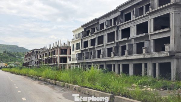 Hơn 1.000 nhà đầu tư chờ sổ đỏ tại dự án FLC ở Quảng Ninh