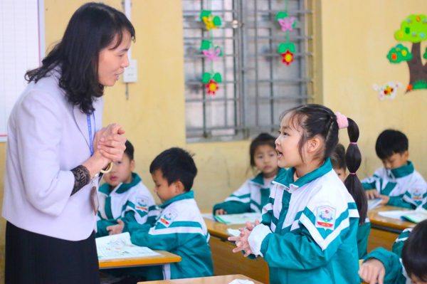 Hơn 11.000 hiệu trưởng, hiệu phó sẽ làm giáo viên đứng lớp sau sắp xếp trường học