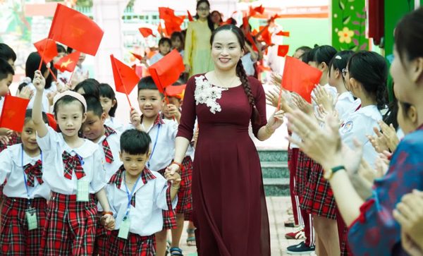 Hơn 2.400 hiệu trưởng, hiệu phó ở TPHCM chuyển sang làm giáo viên