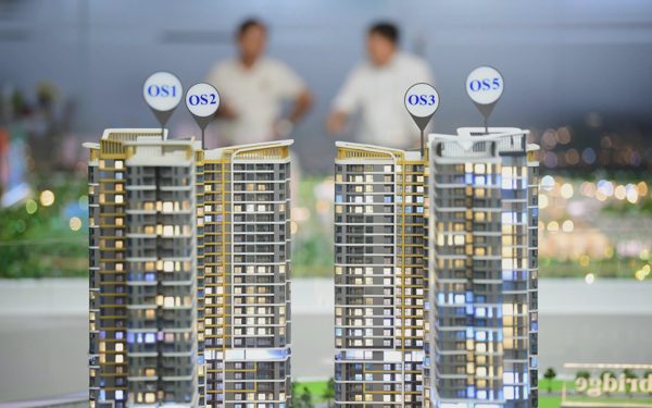 Hơn 2,5 triệu tỉ đồng đổ vào bất động sản: Tiền nhiều, sao người mua nhà vẫn nghẽn?