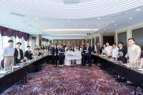 Hơn 200 người tham dự Open Day của Đại học Hong Kong tại TP.HCM
