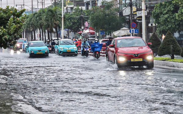 Hơn 230 tỉ đồng giải bài toán nước thải đen chảy thẳng ra vịnh Nha Trang