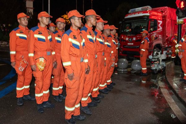 Hơn 30 quốc gia tìm công dân mất tích trong lũ quét ở Nepal và Trung Quốc