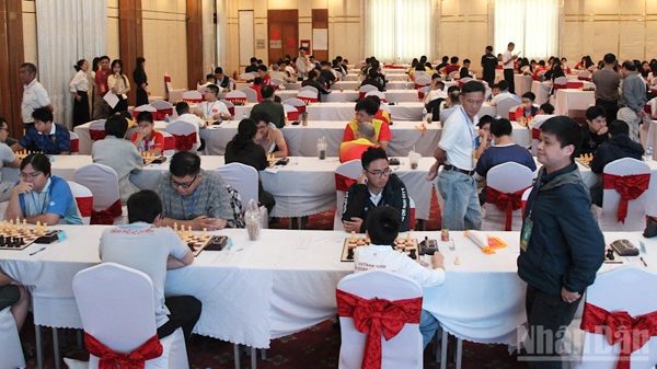 Hơn 300 kỳ thủ tham dự Giải vô địch Cờ vua và Cờ vây xuất sắc quốc gia