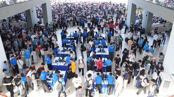 Hơn 4.000 tân sinh viên Trường đại học Công nghệ nhập học tại Hòa Lạc