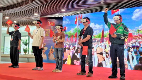 Hơn 5.000 người trải nghiệm 'Trở về thời khắc thiêng liêng' ở Đà Nẵng